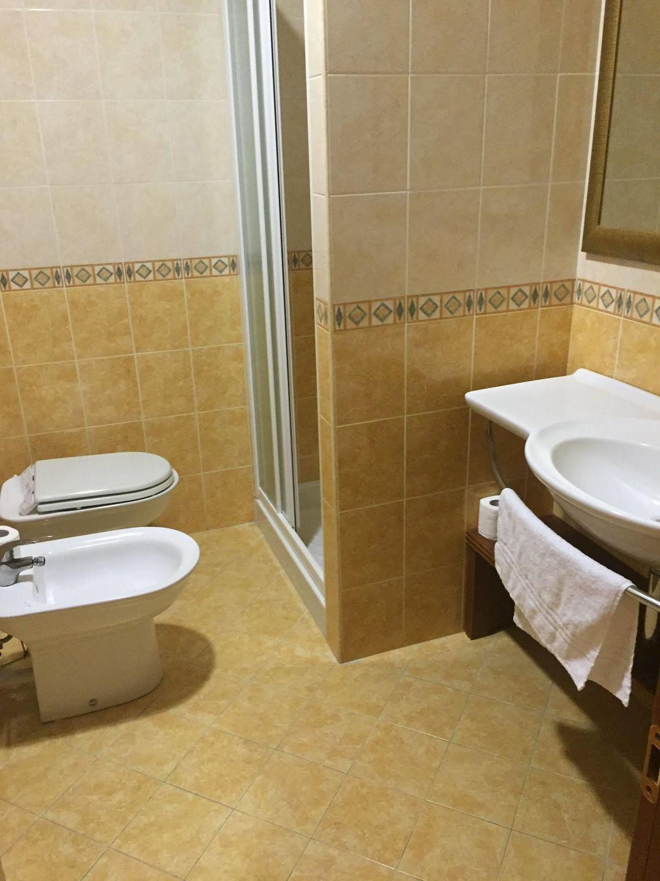 Hotel Divine روما المظهر الخارجي الصورة