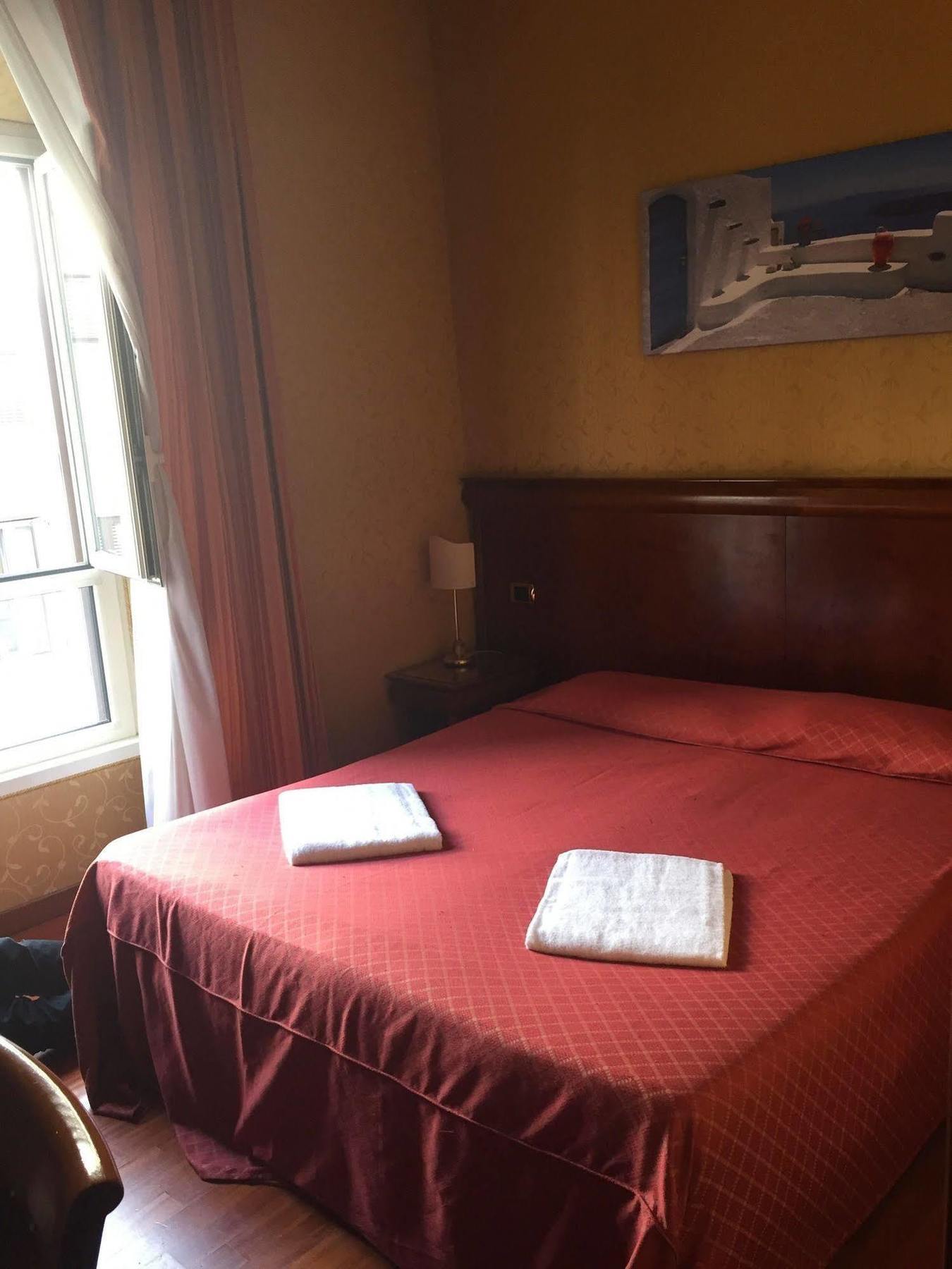 Hotel Divine روما المظهر الخارجي الصورة