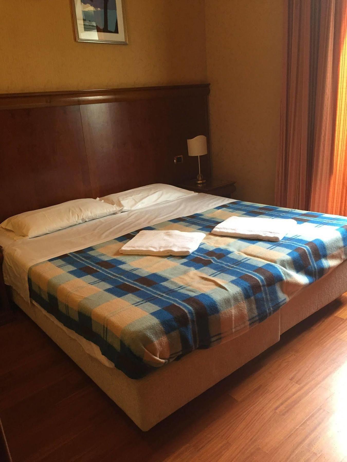 Hotel Divine روما المظهر الخارجي الصورة