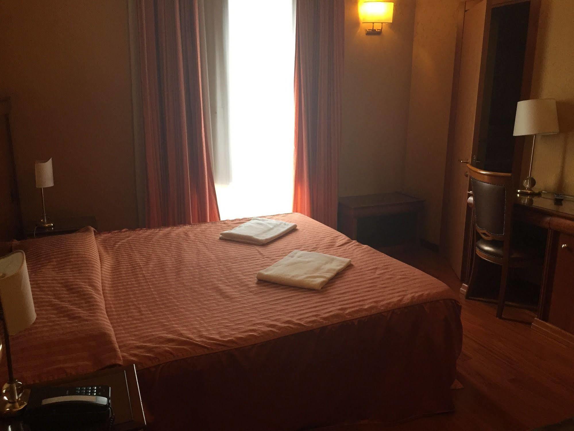 Hotel Divine روما المظهر الخارجي الصورة